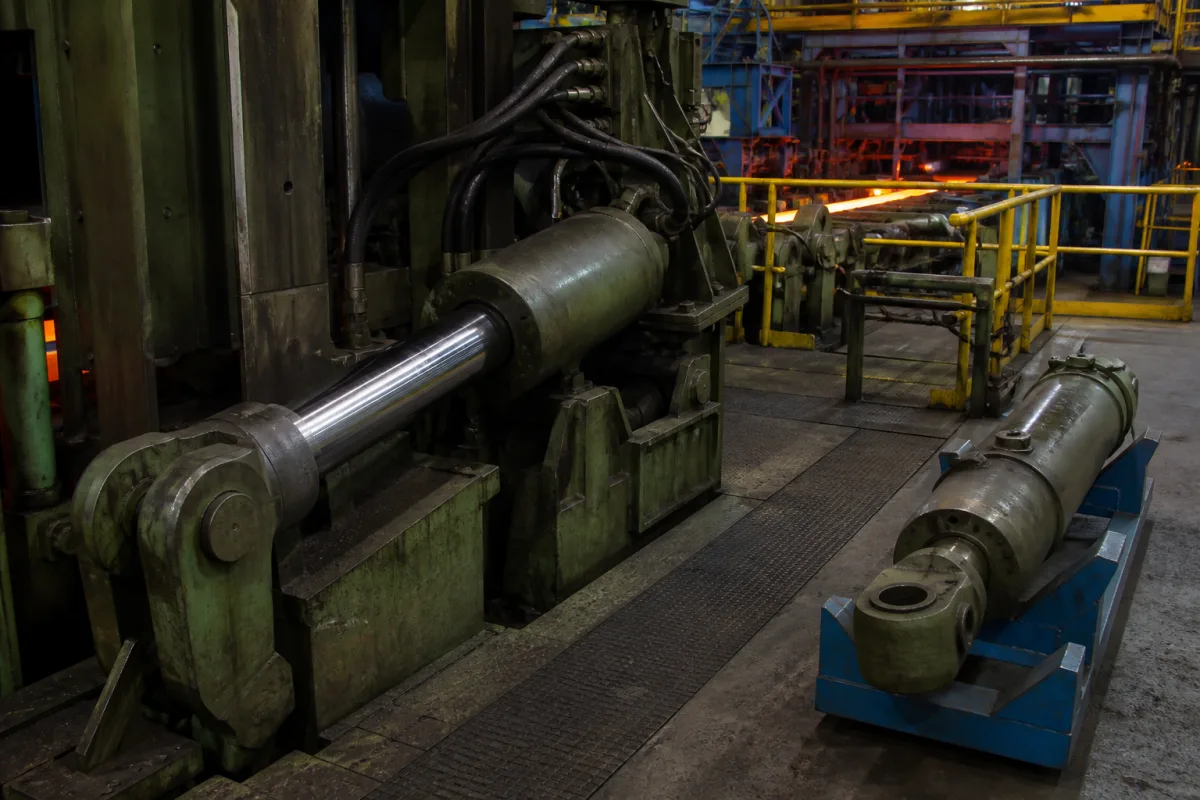 Hydraulic Actuator Cylinder in a manufacturing environment