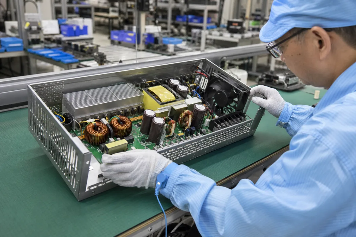 Stromversorgung in einer industriellen Fertigungsumgebung